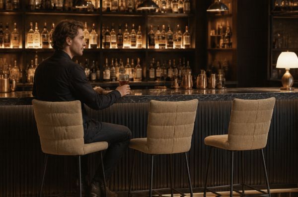 Bars & Lounge Areas